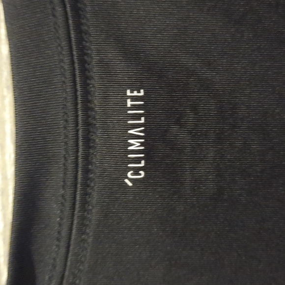 Adidas climalite sweat proof cooling shirt for boys size small - Picture 4 of 5